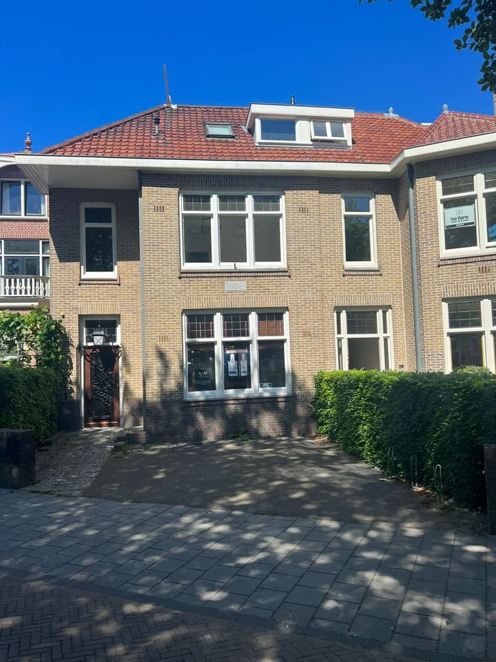 Emmastraat 85