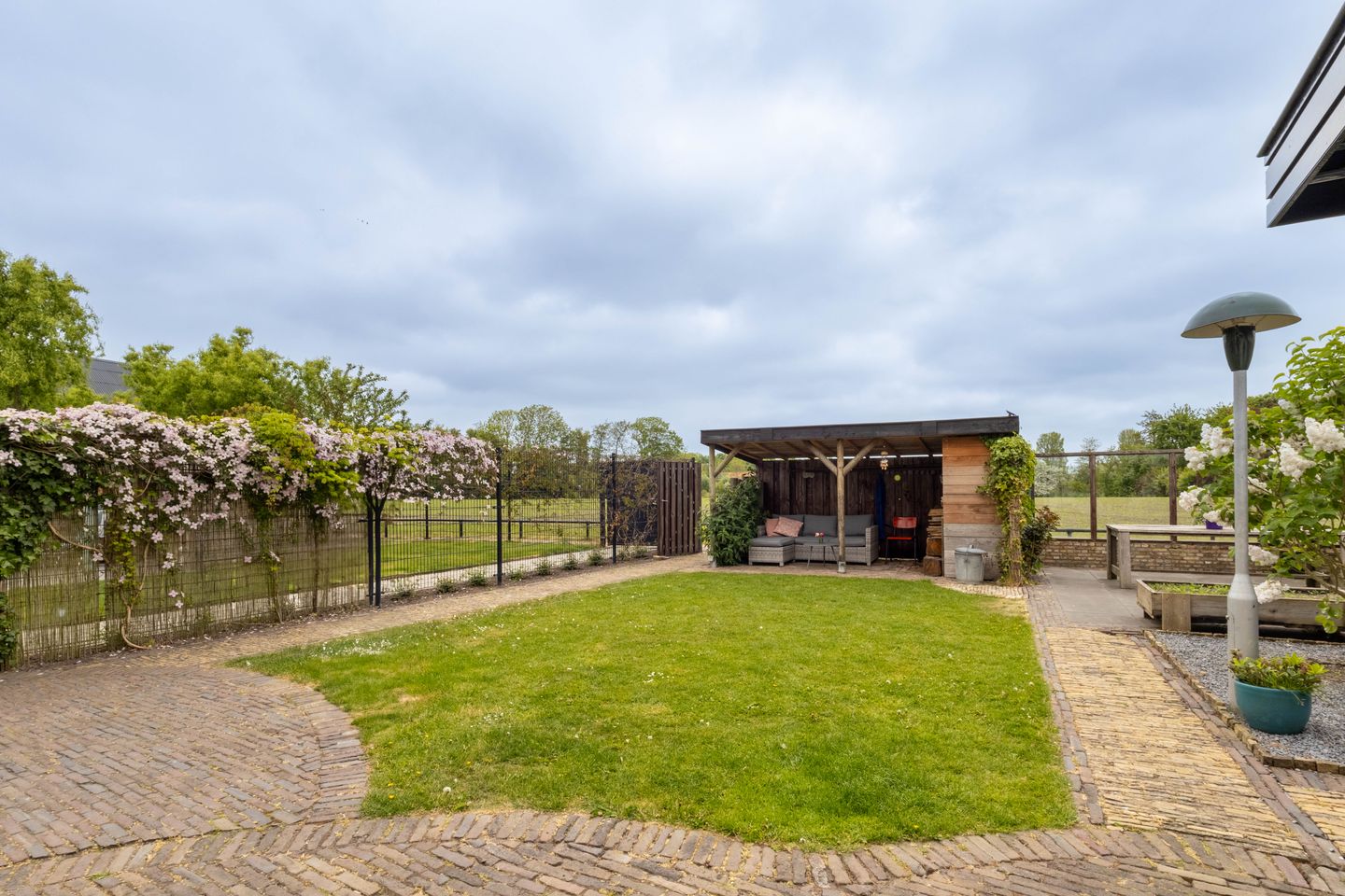 Foto 40 van Buorren 12