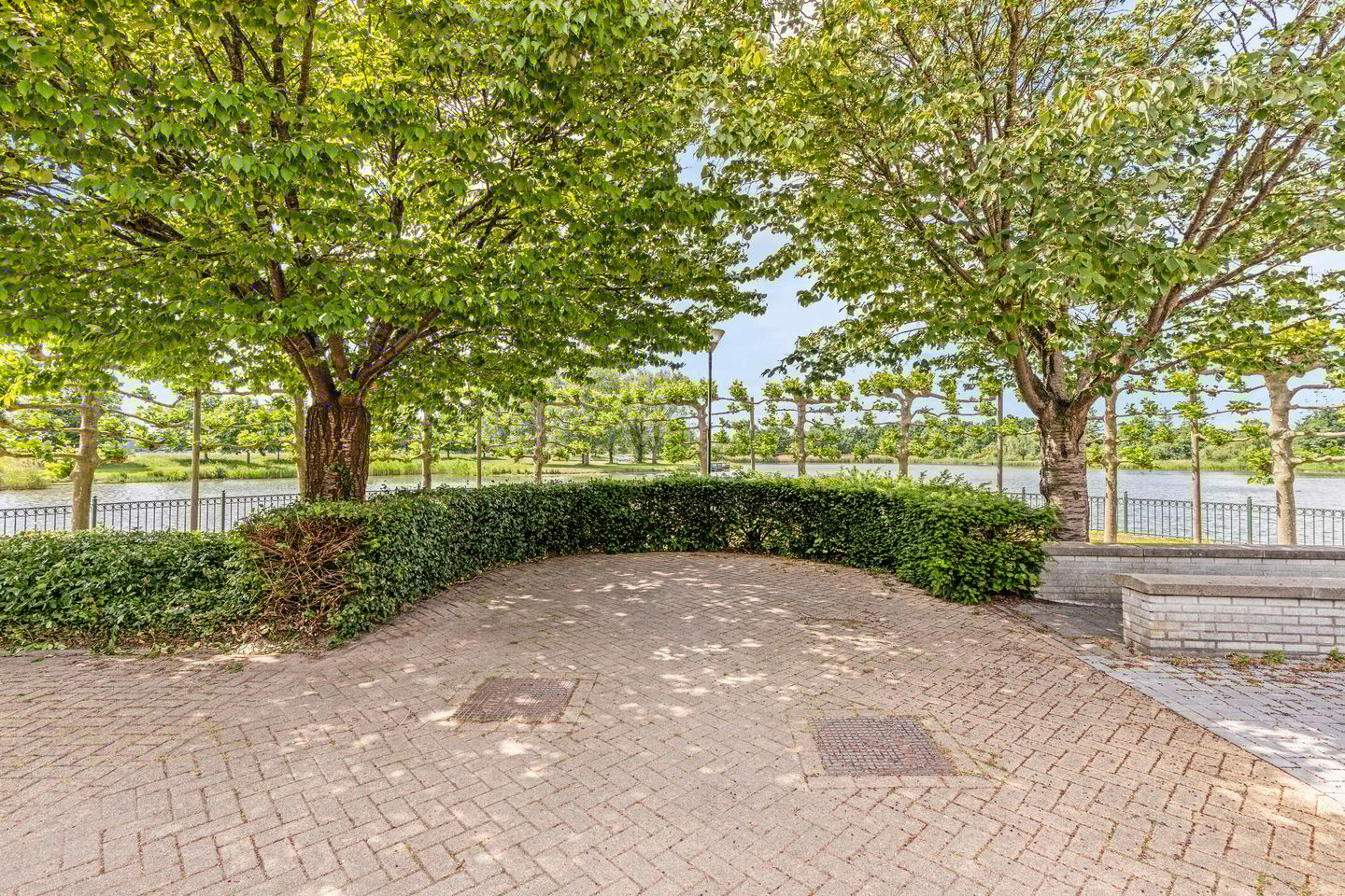 Photo 40 of Thorbeckelaan 100