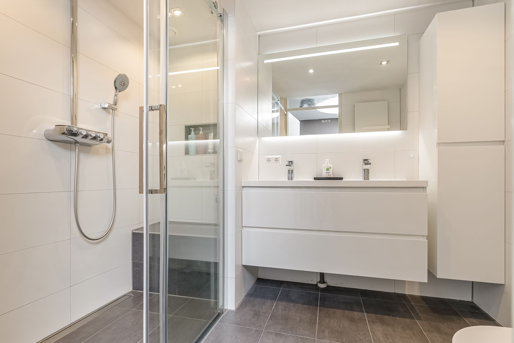 Foto 24 van Malachietstraat 36