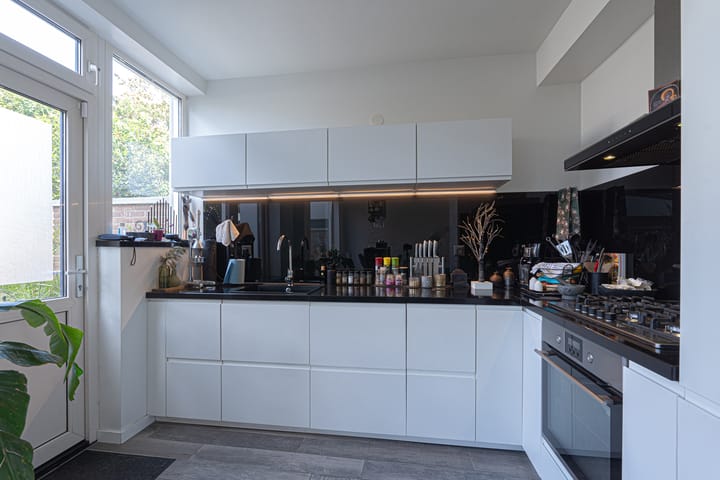 Photo 28 of Roozenburglaan 151