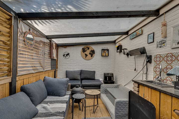 Photo 65 of Roozenburglaan 151