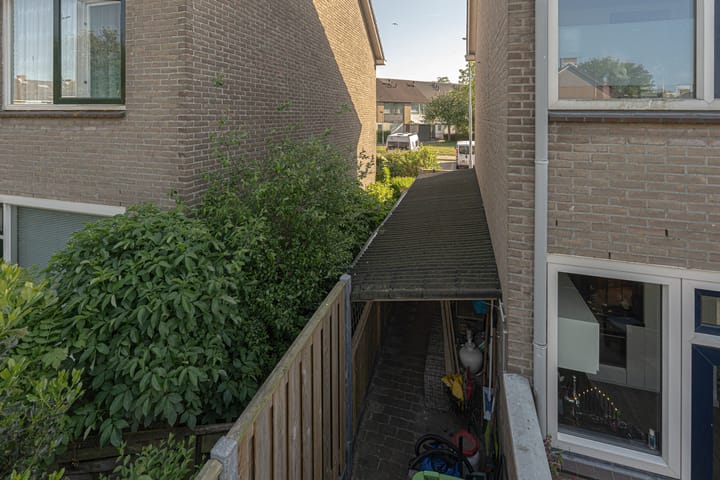 Photo 74 of Roozenburglaan 151