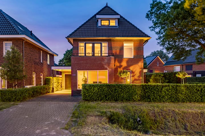 Foto 7 van Meester Molendijkweg 40