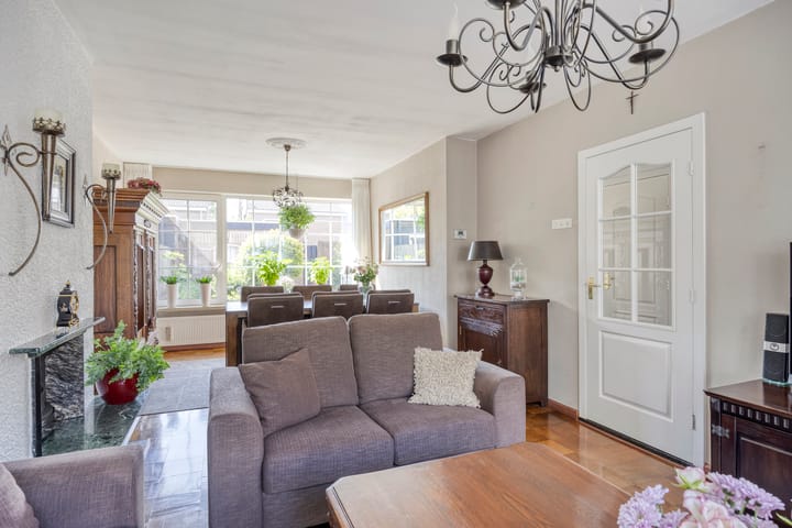 Foto 8 van Hasselaarstraat 1