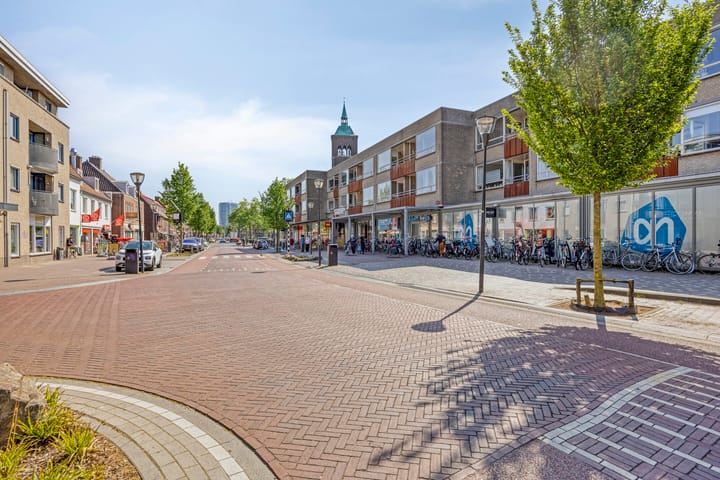 Foto 28 van Hasselaarstraat 1