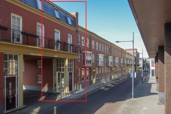 Kluisstraat 42, Helmond