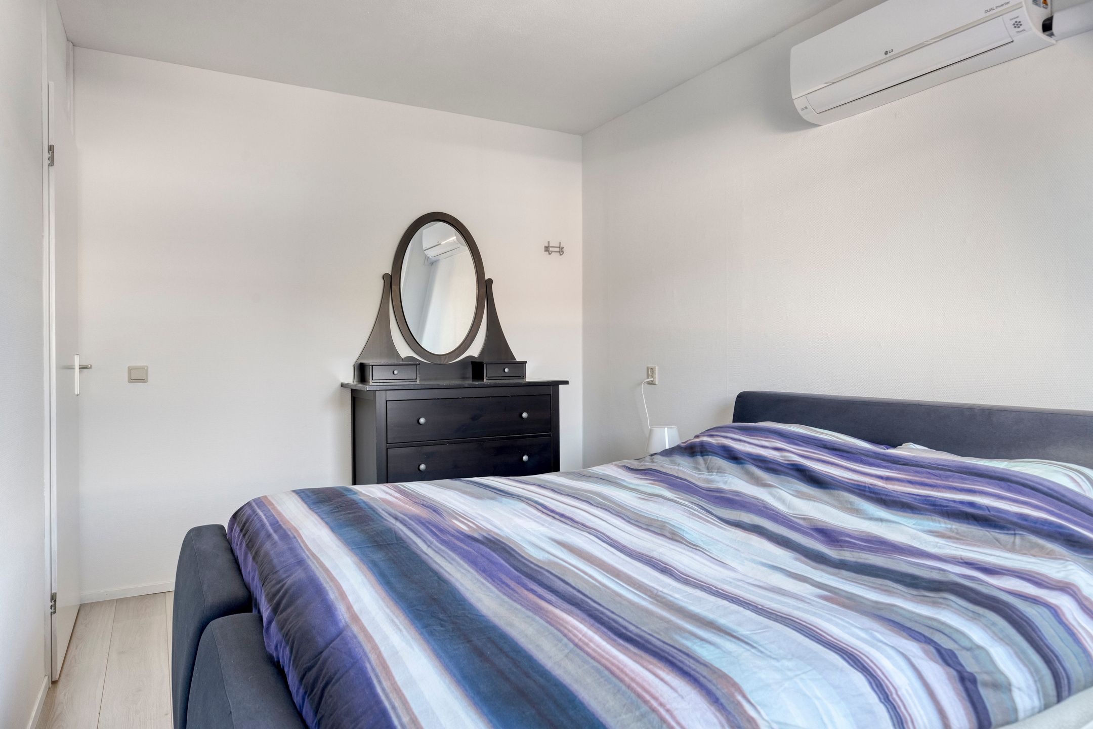 Foto 24 van Fie Carelsenstraat 18