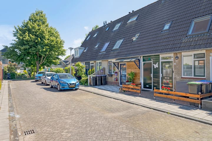 Foto 34 van Fie Carelsenstraat 18