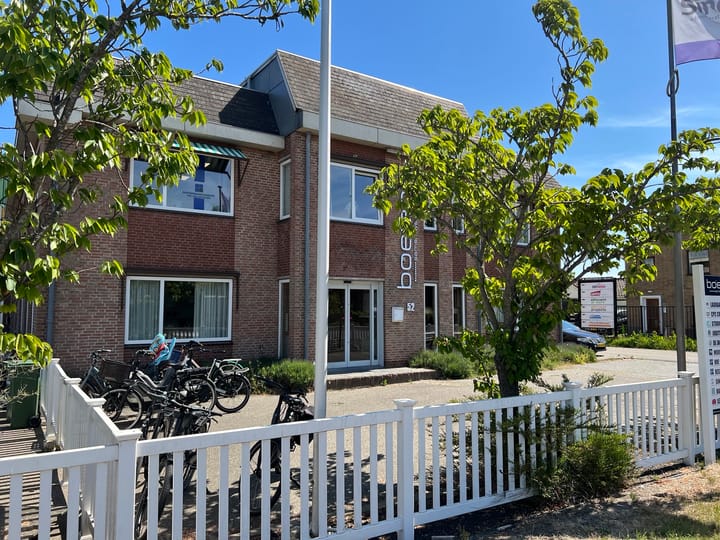 Zwartendijk 52, Naaldwijk