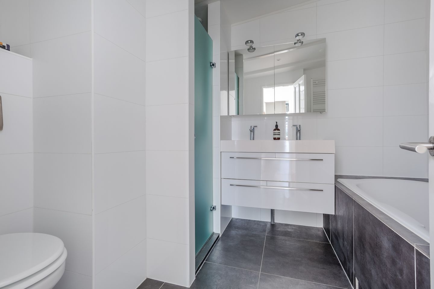 Foto 19 van Eerste Constantijn Huygensstraat 82-3