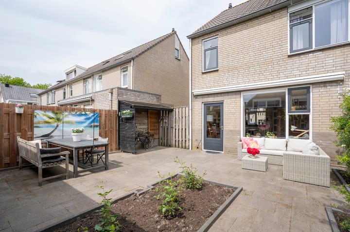 Foto 25 van Ridder van Tuylstraat 7