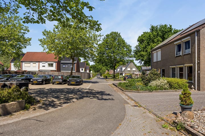 Foto 38 van Mezenveld 152