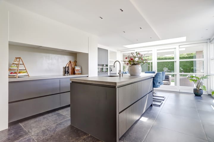 Photo 2 of 's-Gravenpolderseweg 102-C