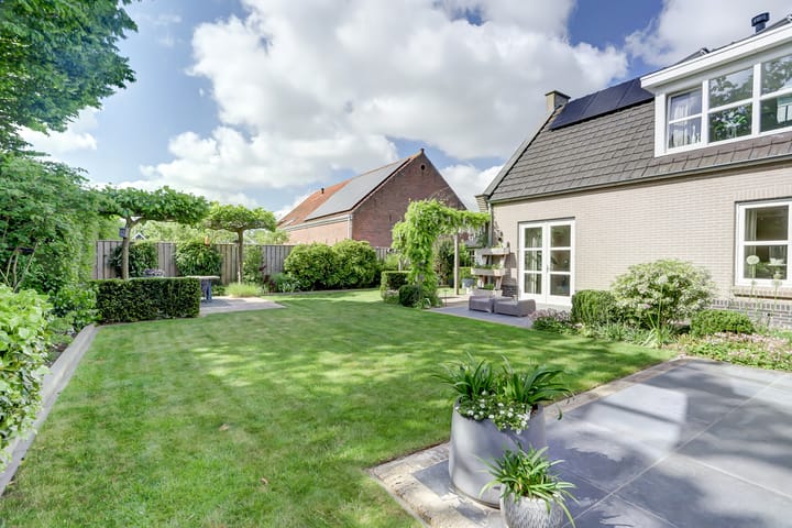 Photo 48 of 's-Gravenpolderseweg 102-C