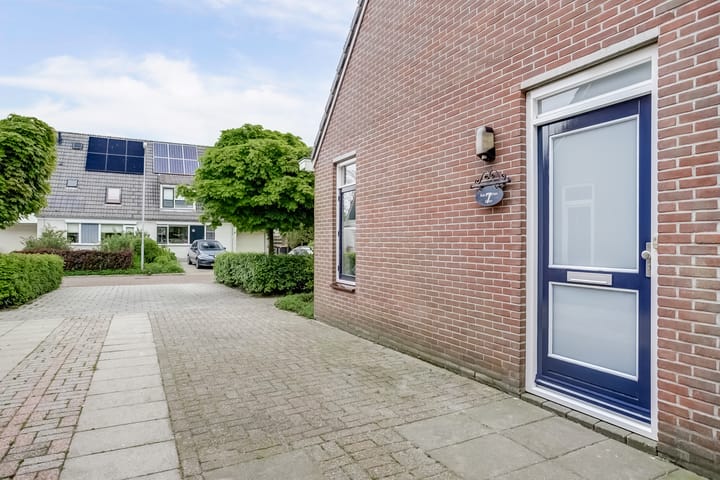 Foto 6 van Burg. S. Schagenstraat 7