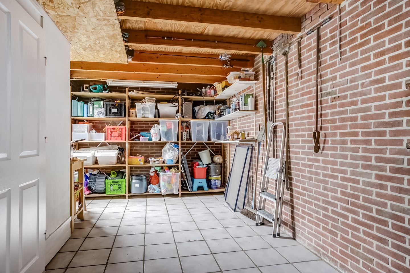 Foto 29 van Burg. S. Schagenstraat 7