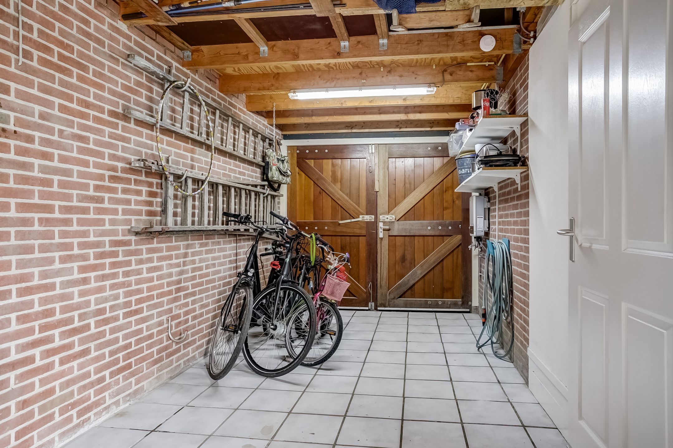 Foto 30 van Burg. S. Schagenstraat 7