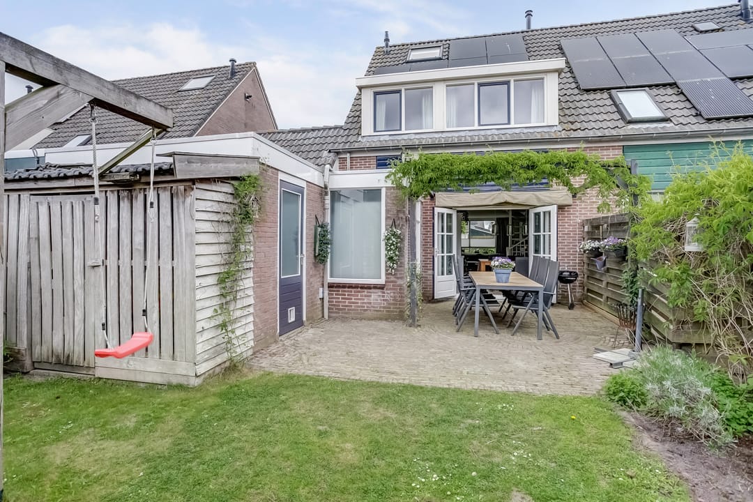 Foto 32 van Burg. S. Schagenstraat 7