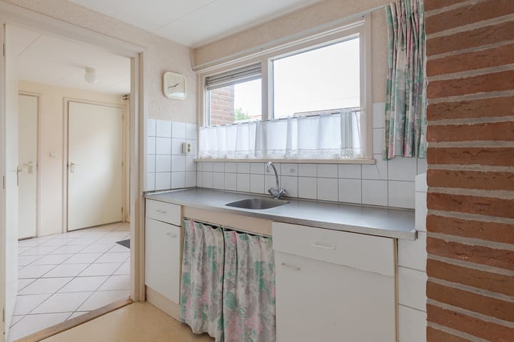 Photo 13 of Schoolstraat 12