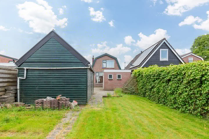 Photo 26 of Schoolstraat 12