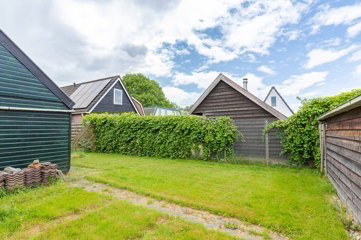 Photo 27 of Schoolstraat 12