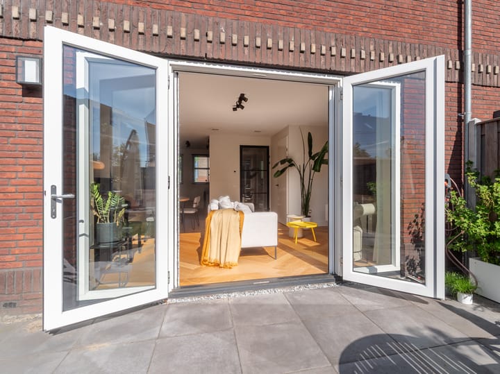 Foto 33 van Baas en Domburgstraat 75