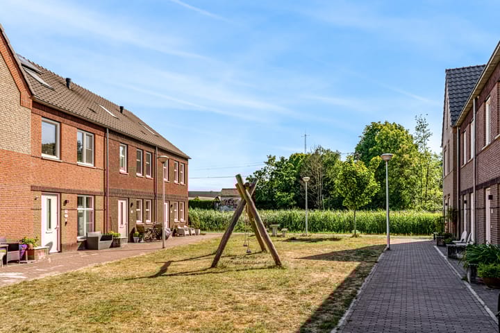 Foto 39 van Baas en Domburgstraat 75