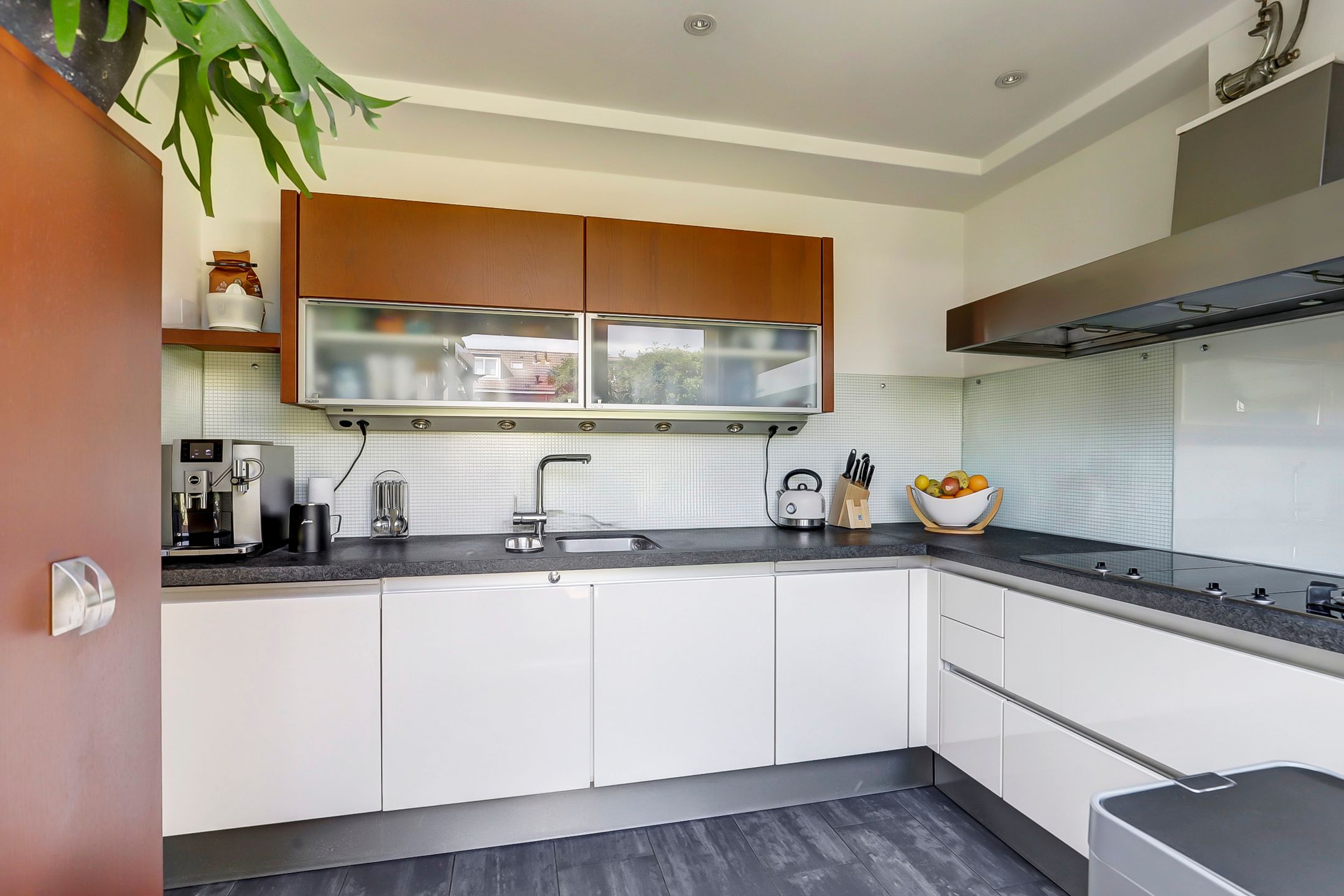 Photo 12 of Hugo de Grootweg 13