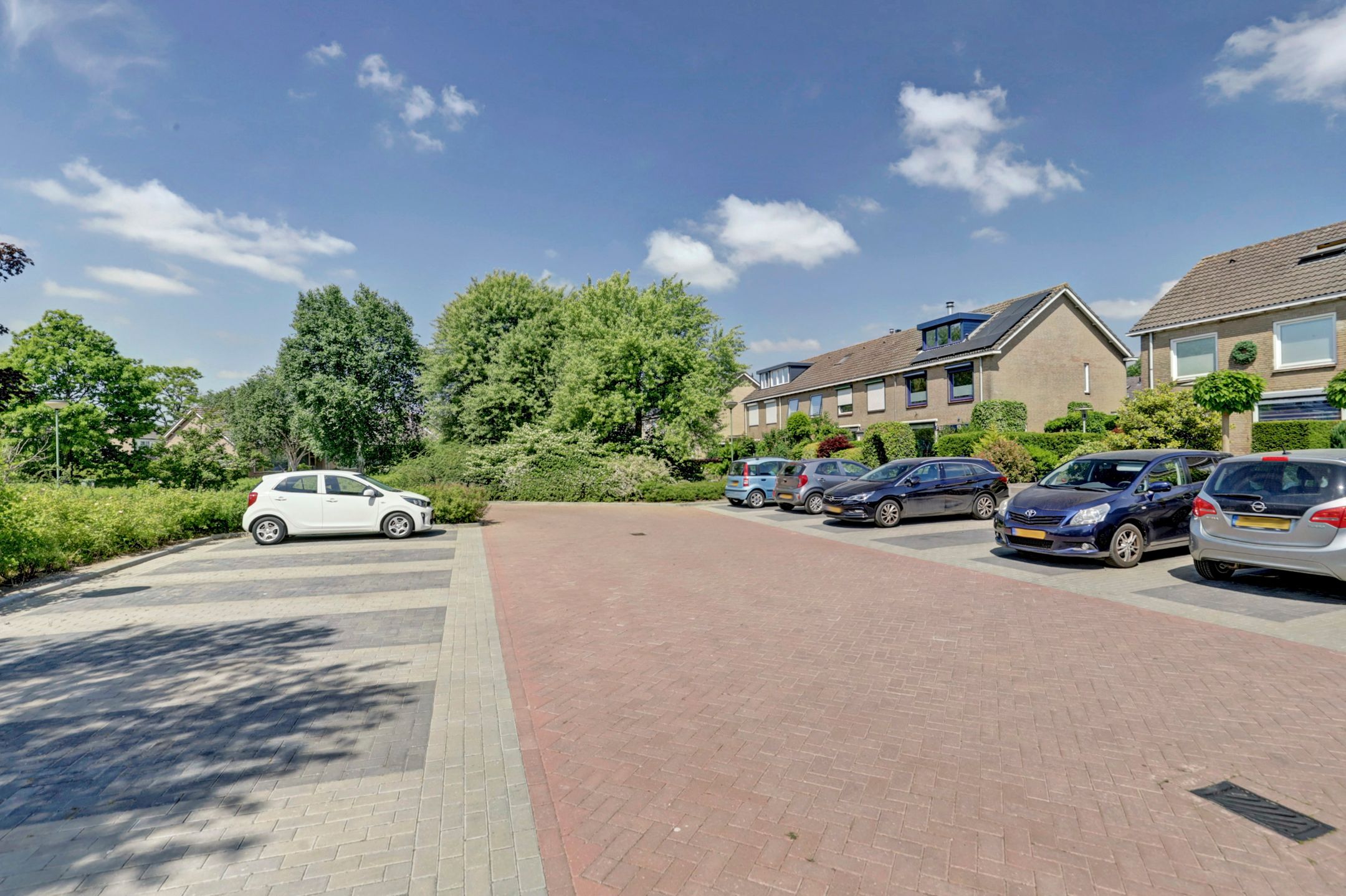 Photo 33 of Hugo de Grootweg 13