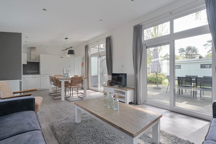 Foto 15 van Veldhuisweg 4-207A