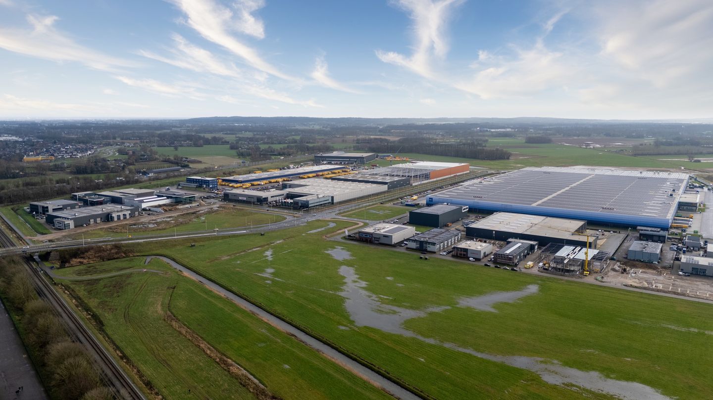 View photo 5 of Zepto 34