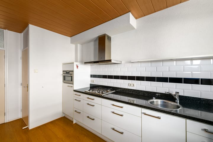 Photo 9 of Burgemeester Falkenaweg 184