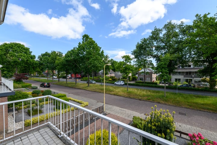 Photo 15 of Burgemeester Falkenaweg 184