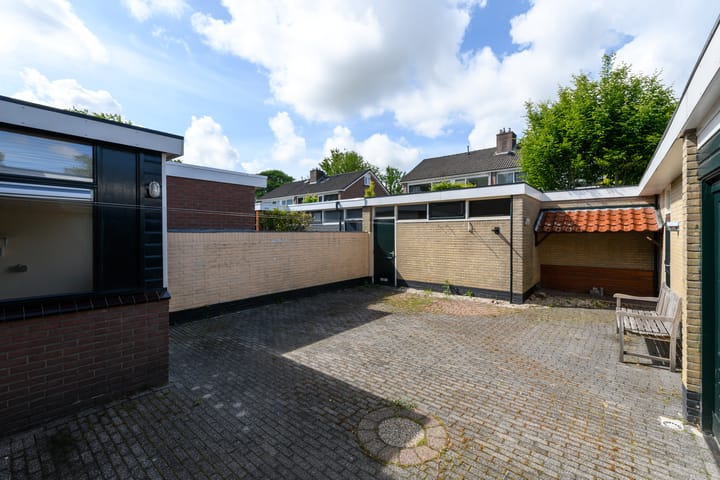 Photo 32 of Burgemeester Falkenaweg 184