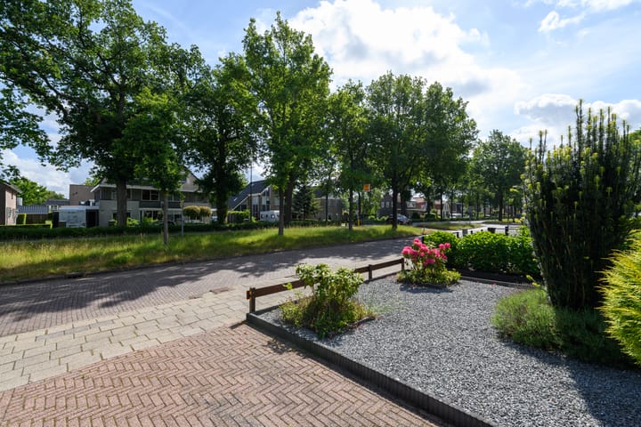 Photo 35 of Burgemeester Falkenaweg 184