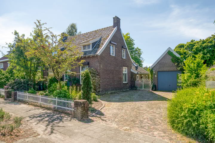 Photo 5 of Schoolstraat 2