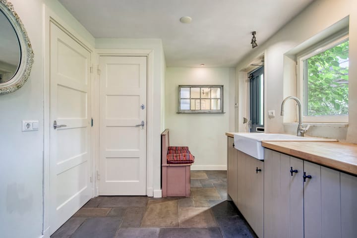 Photo 35 of Schoolstraat 2