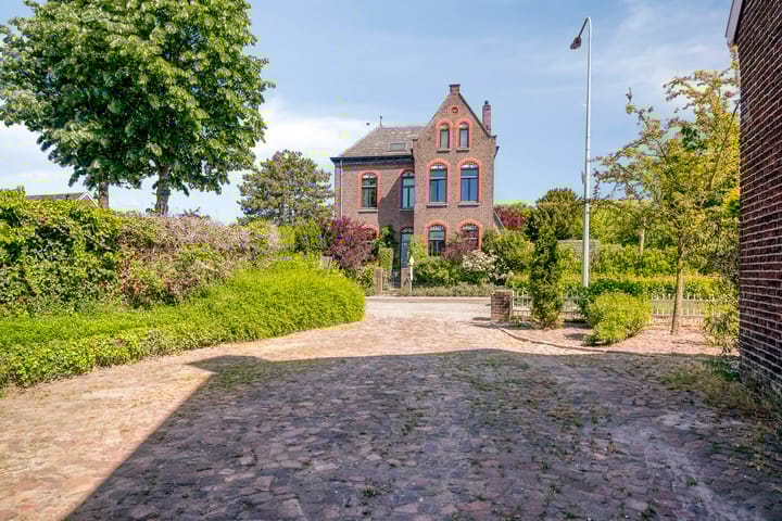 Photo 61 of Schoolstraat 2