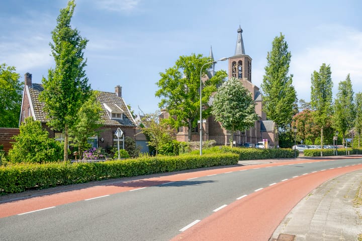 Photo 62 of Schoolstraat 2