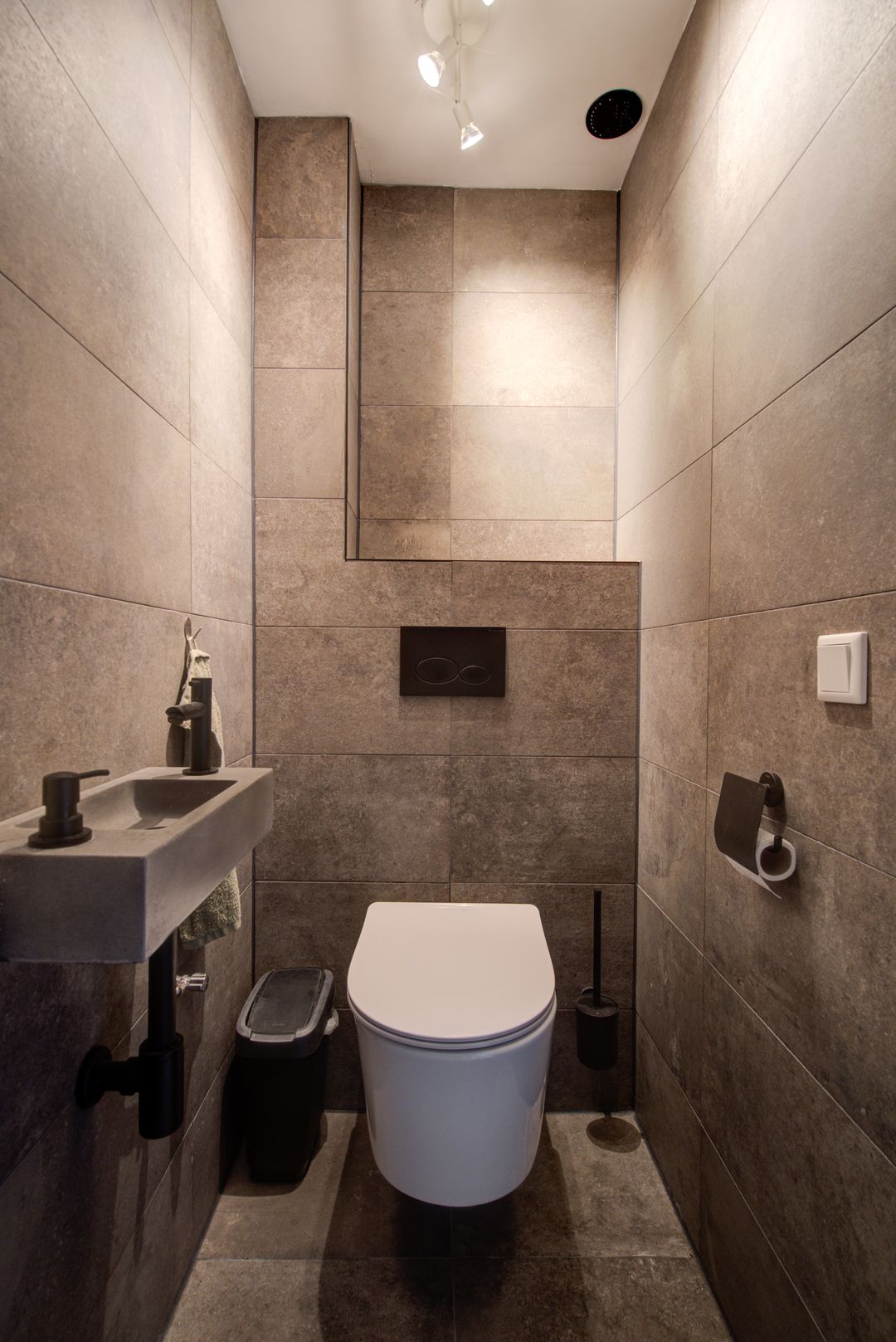 Photo 8 of Desselaar 13