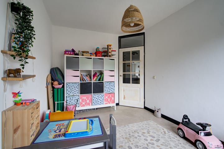 Photo 14 of Desselaar 13