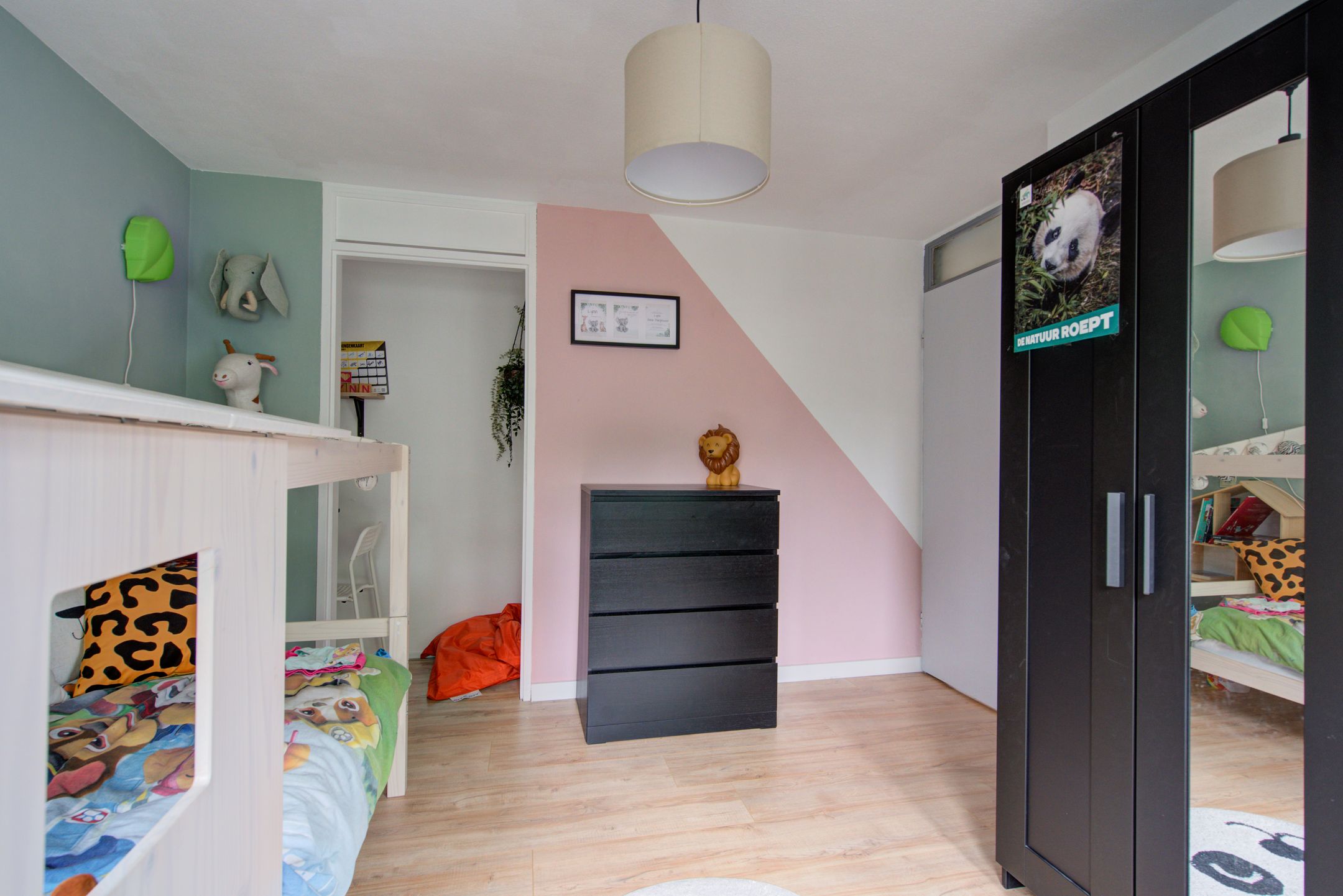 Photo 24 of Desselaar 13