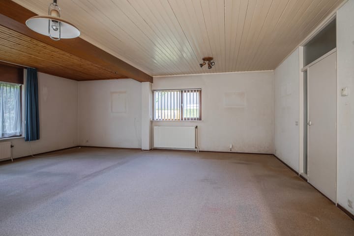 Photo 15 of Vos de Waelstraat 28