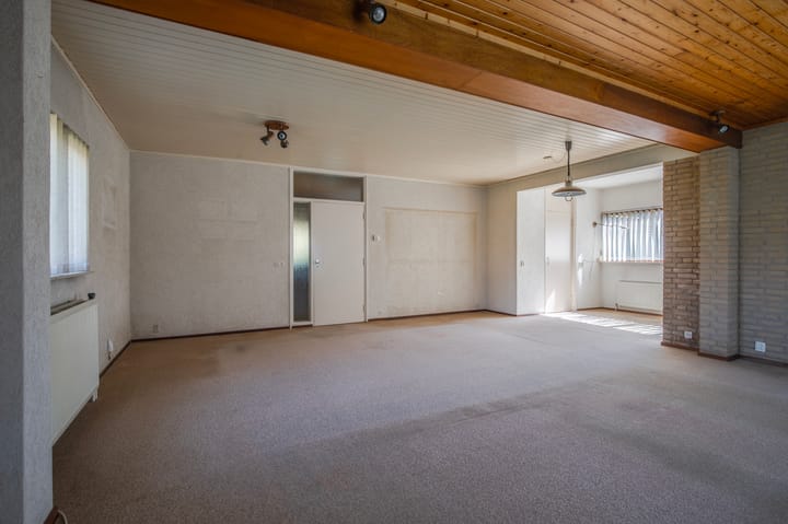 Photo 16 of Vos de Waelstraat 28