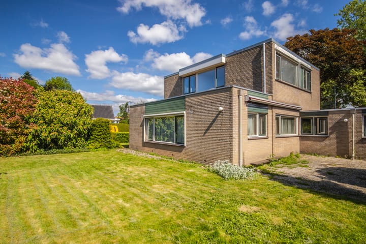 Photo 26 of Vos de Waelstraat 28