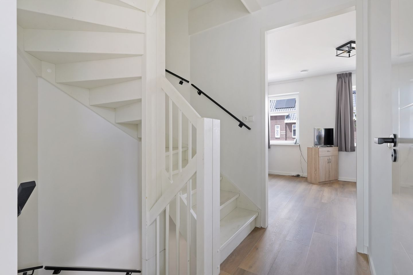 Foto 10 van Miles Davisstraat 60