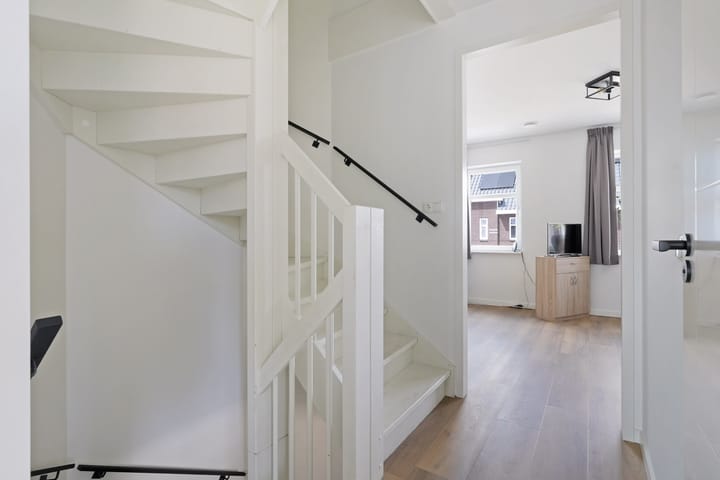 Foto 10 van Miles Davisstraat 60