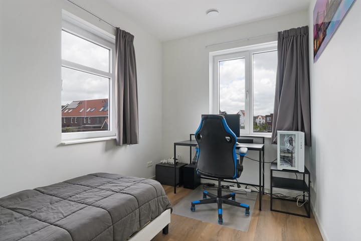 Foto 15 van Miles Davisstraat 60