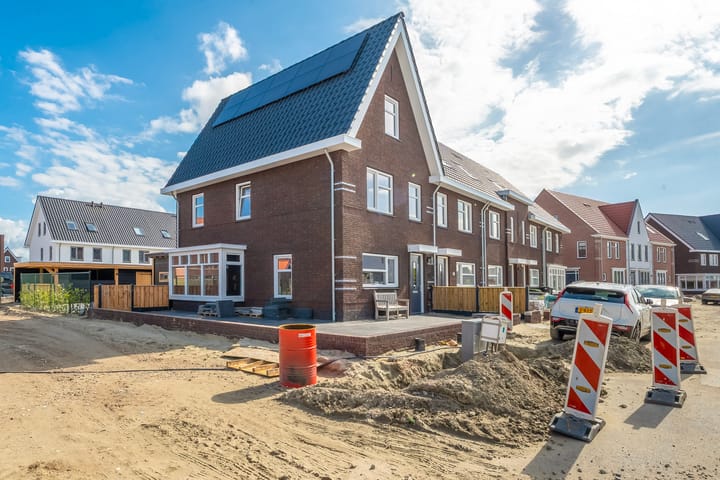 Foto 28 van Miles Davisstraat 60